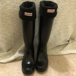 Hunter matte black boots